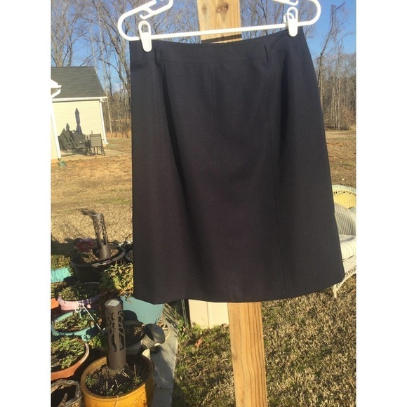 Talbots womens wool pencil skirt size 10 navy blue academia business career - Picture 1 of 10